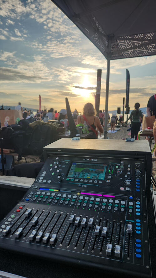 Lululemon Sunset Yogo